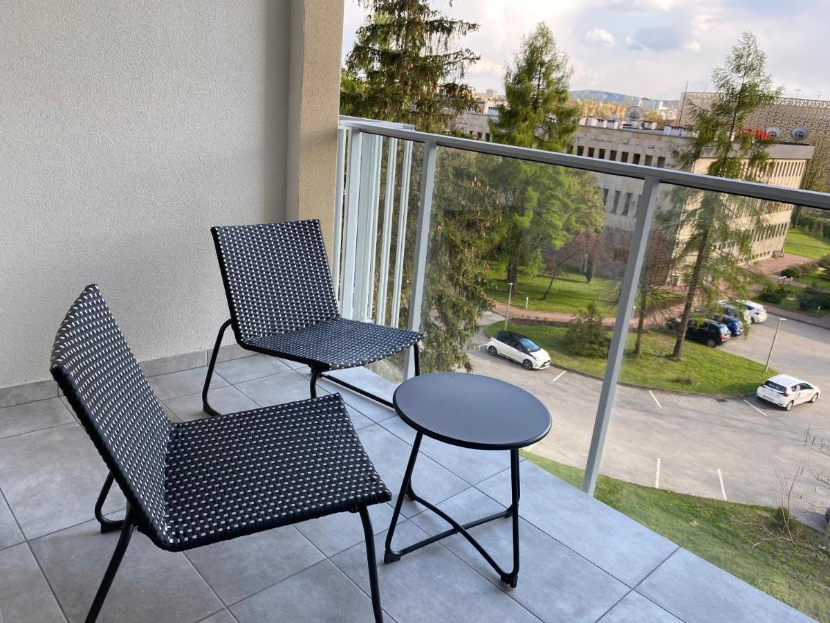 The Urban Jungle - Apartment Garaz Podziemny Kielce Eksteriør billede